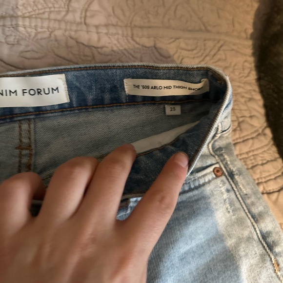 Denim Forum mid thigh ARLO shorts size 25 - Picture 3 of 4